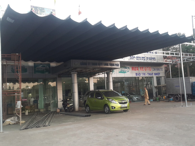 Lắp đặt mái hiên di động Quận Phú Nhuận với nhiều tiện ích